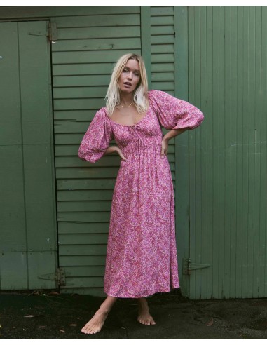 Rosey Skies Midi Dress une grave pollution 